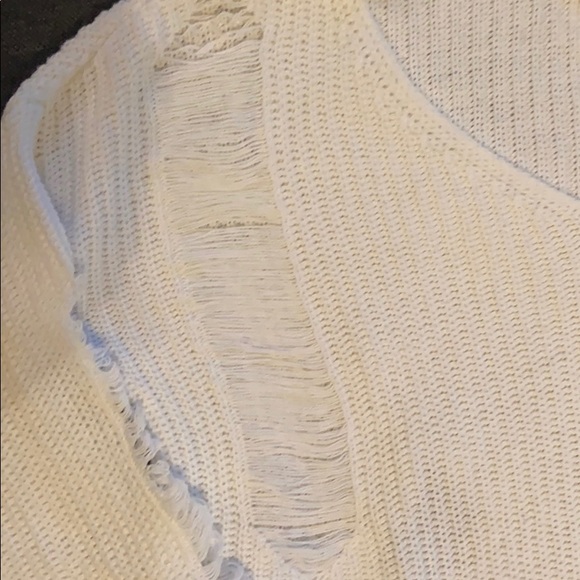 No Comment Deconstructed White Sweater Size Medium - Picture 2 of 9
